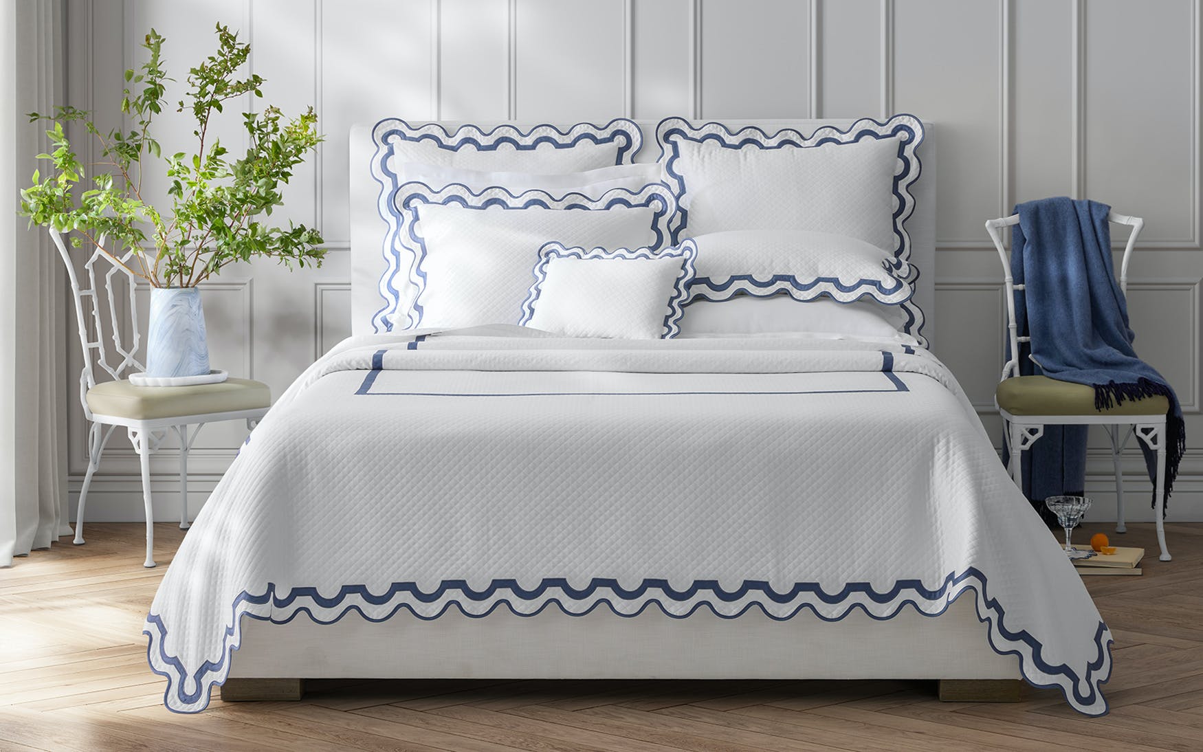 Mirasol Matelassé Coverlet main image 1
