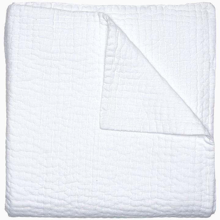 Vivada White Woven Quilt