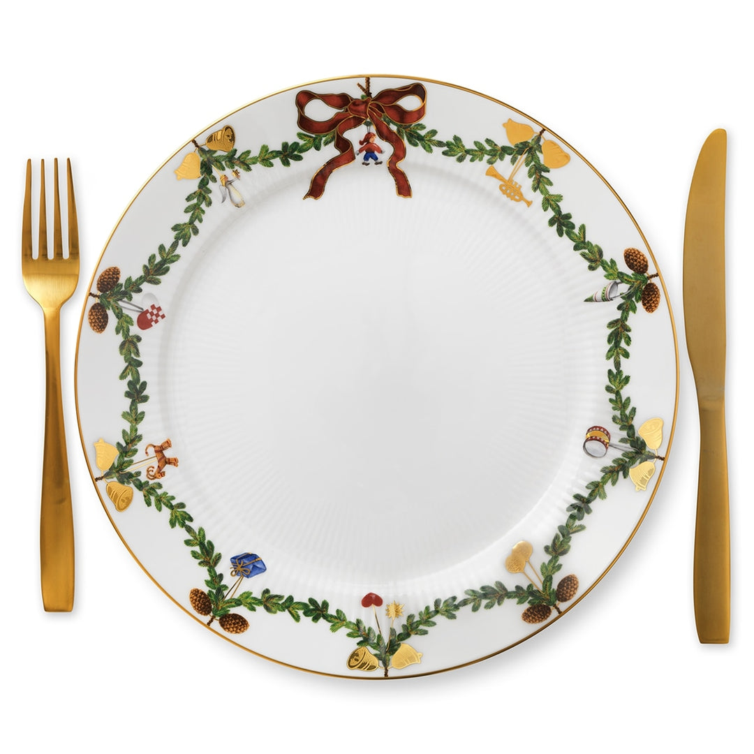 Star Fluted Christmas Dinner Plate 10.75"