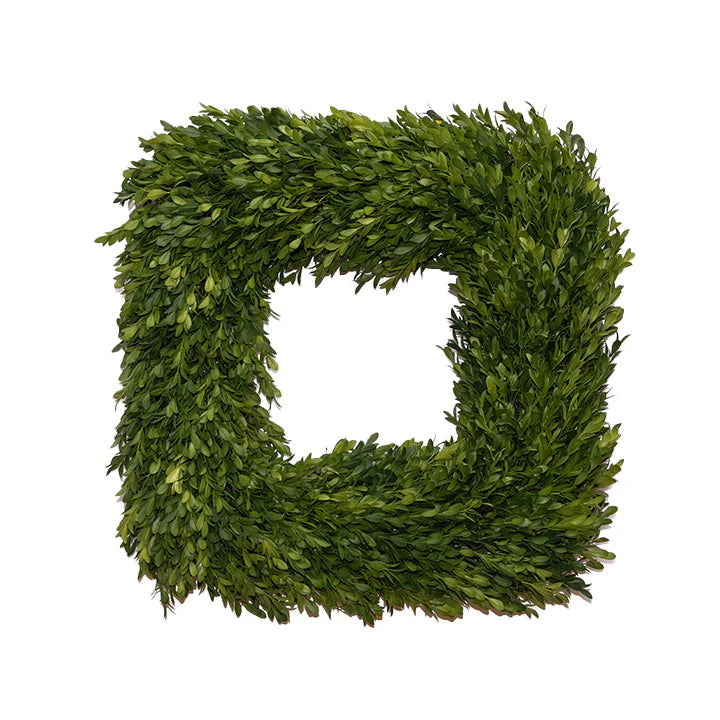 Square Boxwood Wreath 18"
