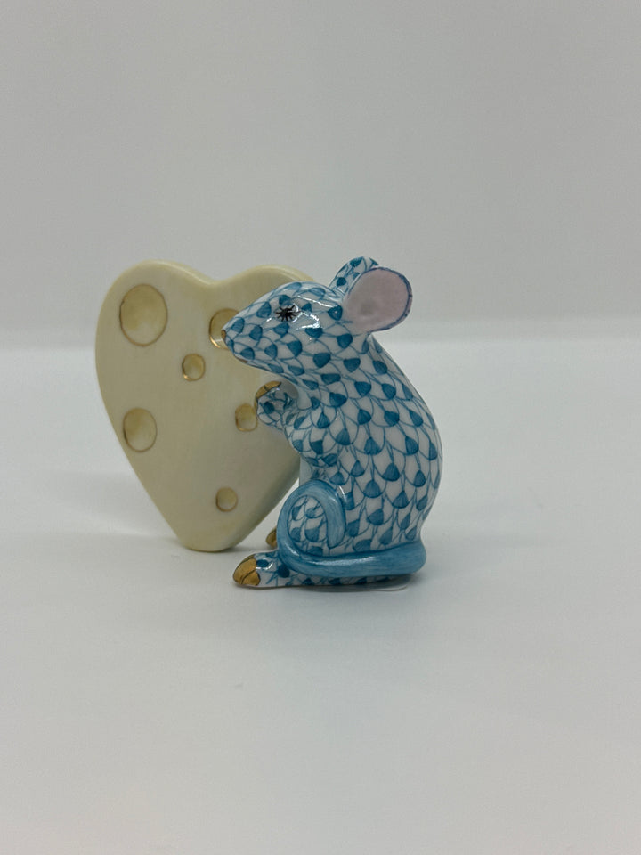 Mouse With Heart Cheese