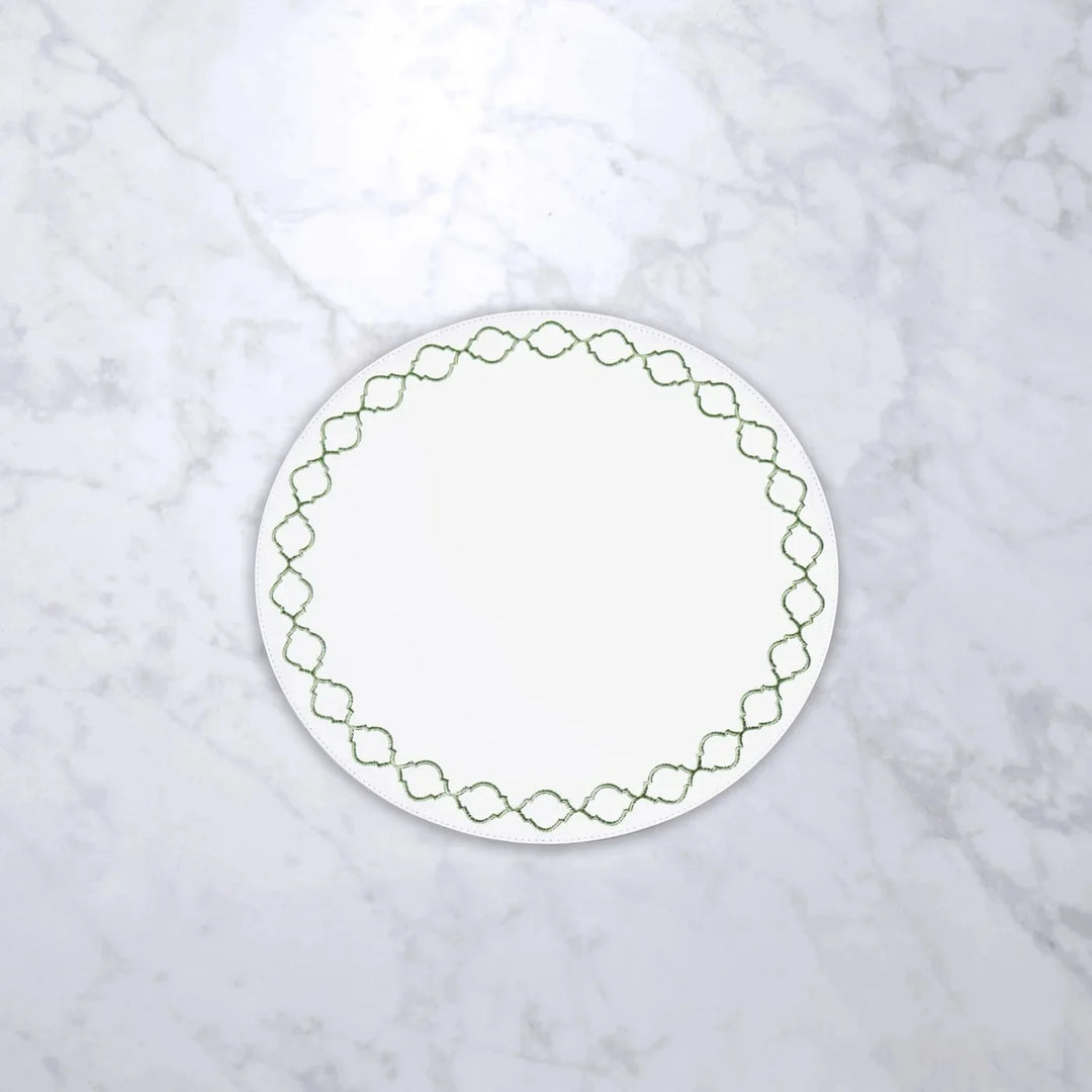 Vida Round Embroidered Quatrefoil  15.5" Round Placemats Set Of 4 (Green)