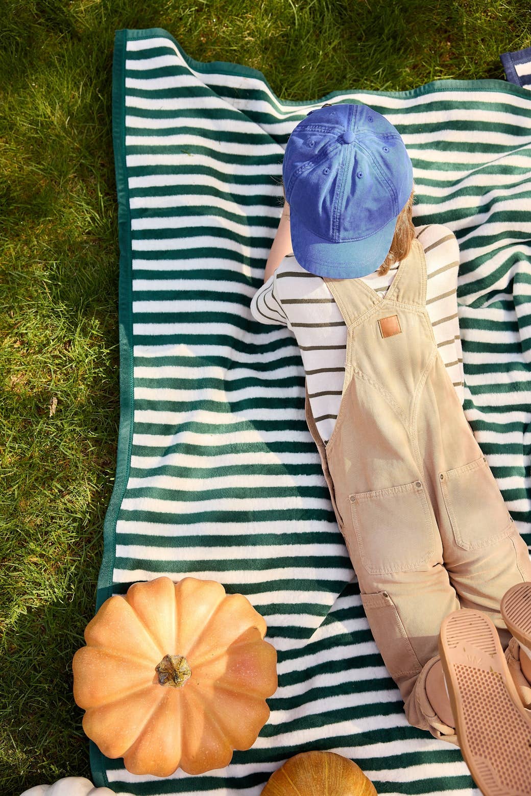 Sideline Stripe Evergreen Midi Blanket