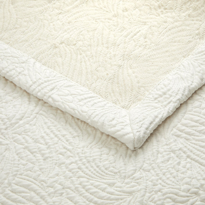 Santoli Coverlet