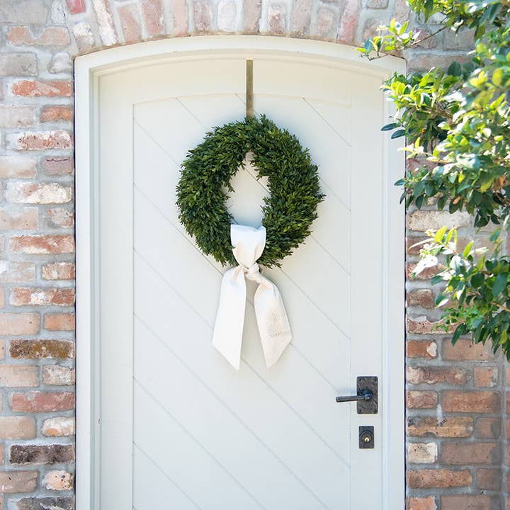 Round Boxwood Wreath 18" Case of 6