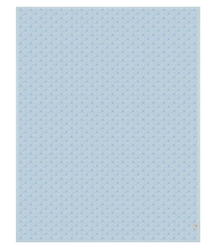 Seaside Scallops Fog Blanket