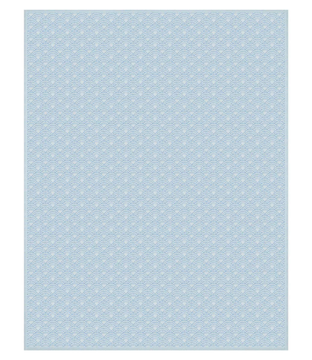 Seaside Scallops Fog Blanket