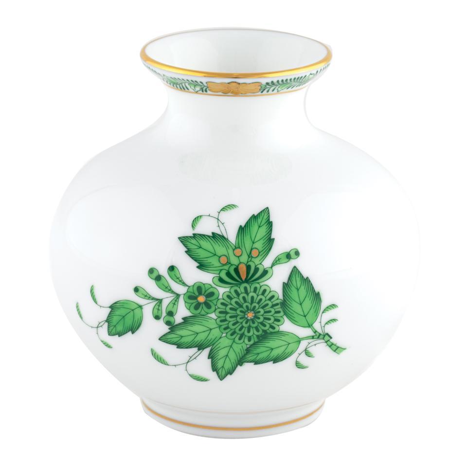 Chinese Bouquet Round Vase