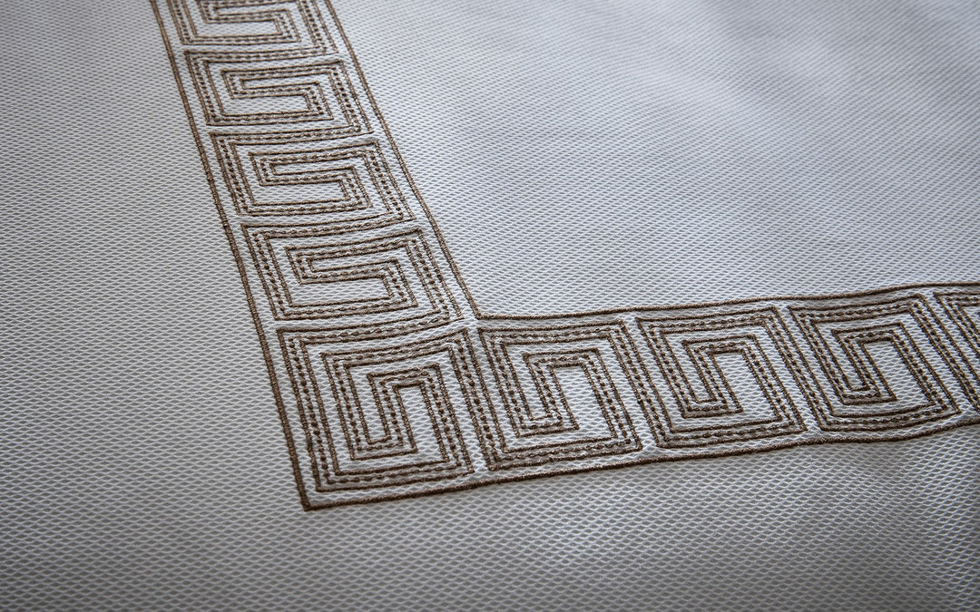 Ophelia Pique Coverlet