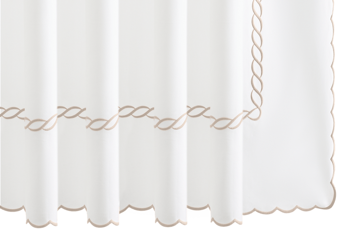 Classic Chain Scallop Shower Curtain