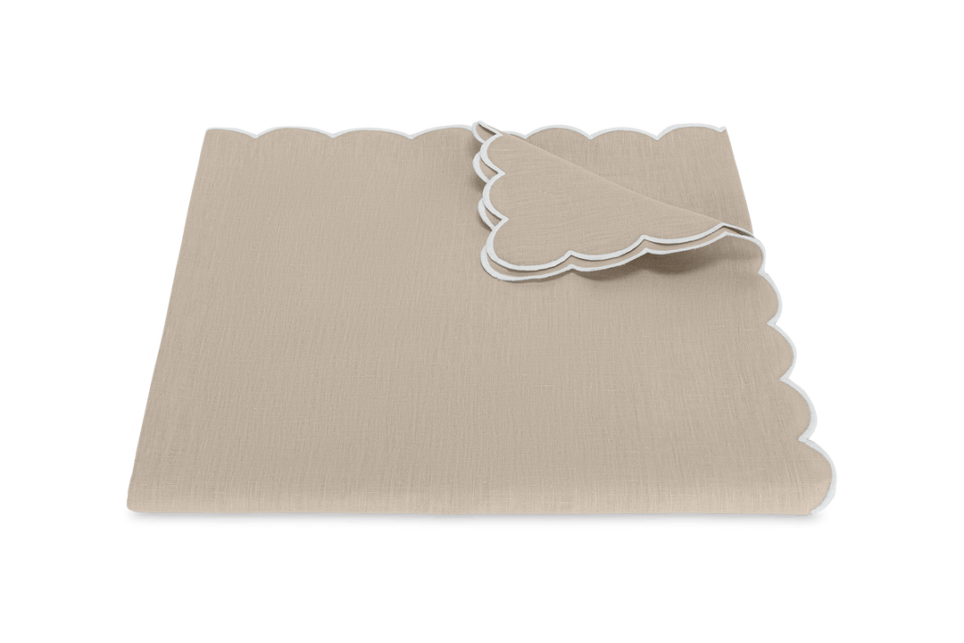 Dakota Tablecloth by Matouk