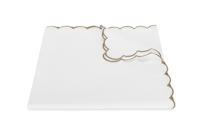 Dakota Tablecloth by Matouk