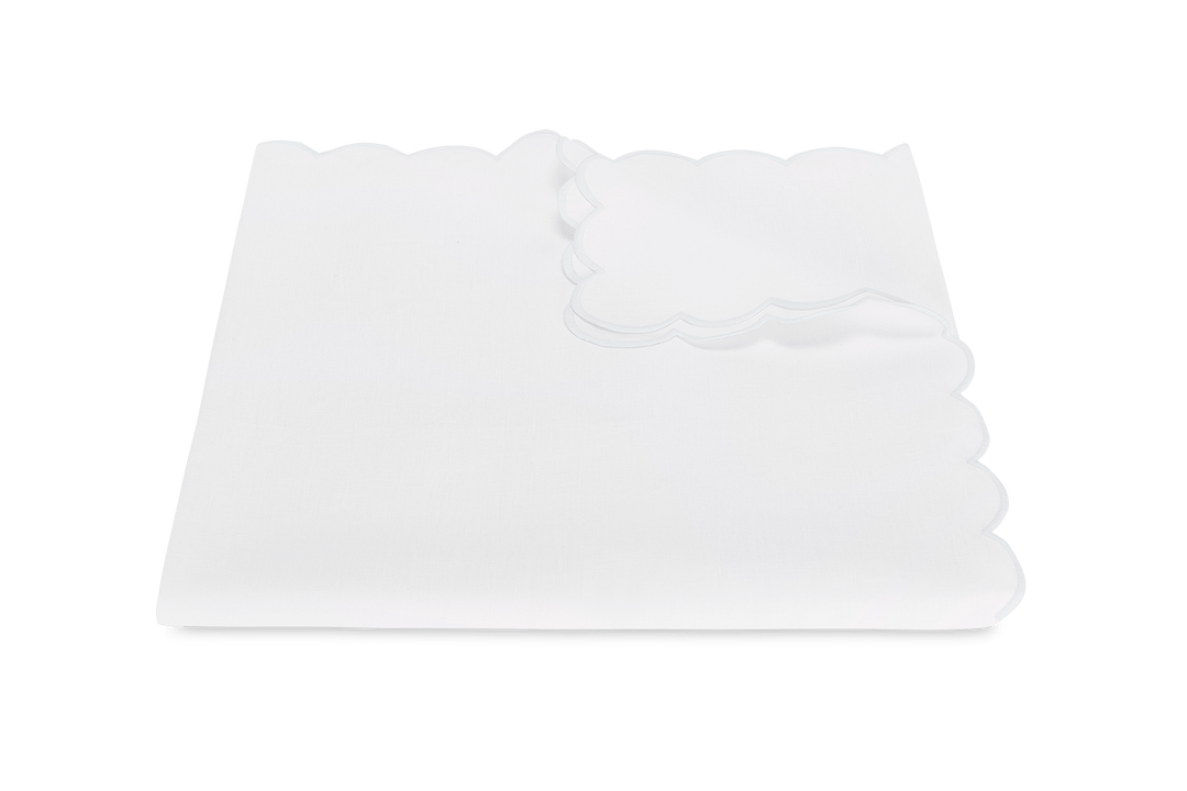 Dakota Tablecloth by Matouk