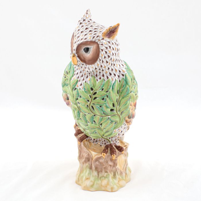 Openwork Owl With Leaves