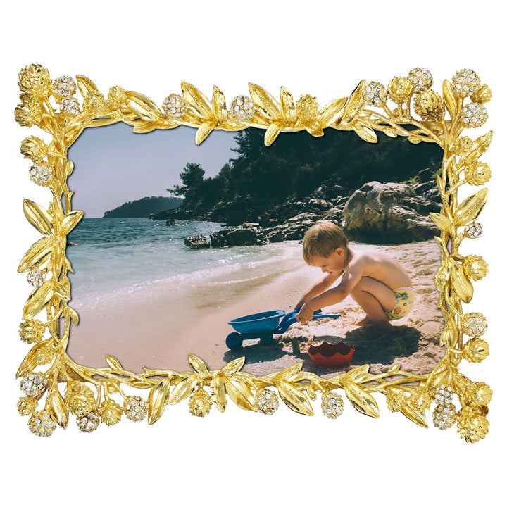 Gold Cornelia 4" x 6" Frame