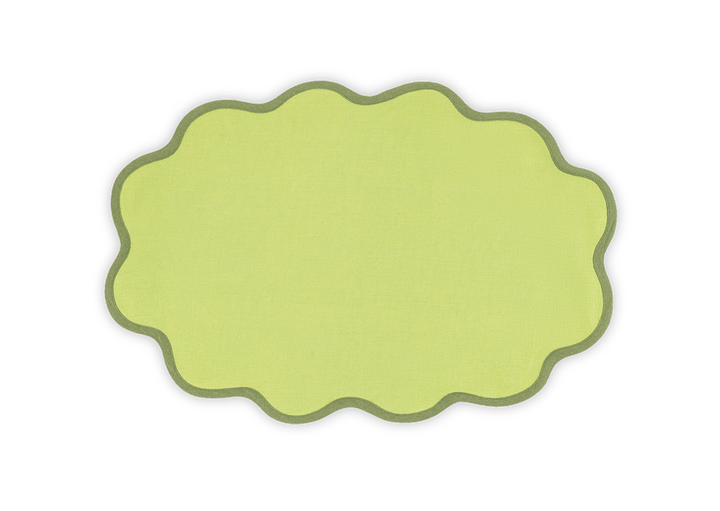Scallop Edge Oval PlaceMat 13 x 19 - set of 4