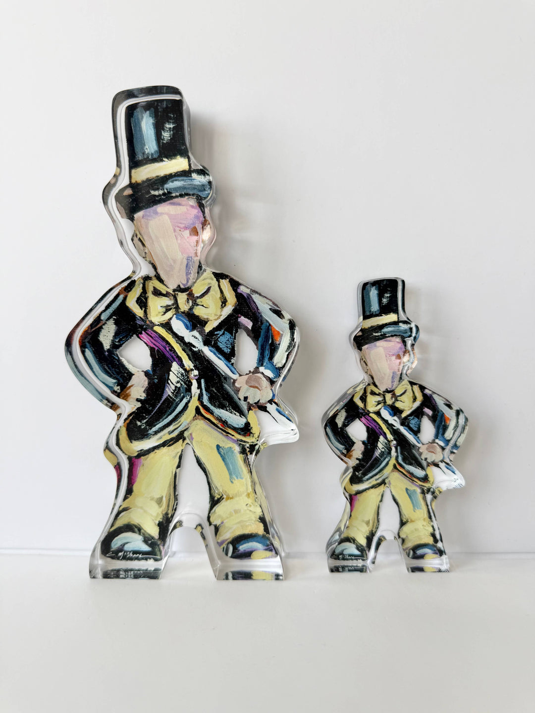 “Deacon” acrylic shelfie