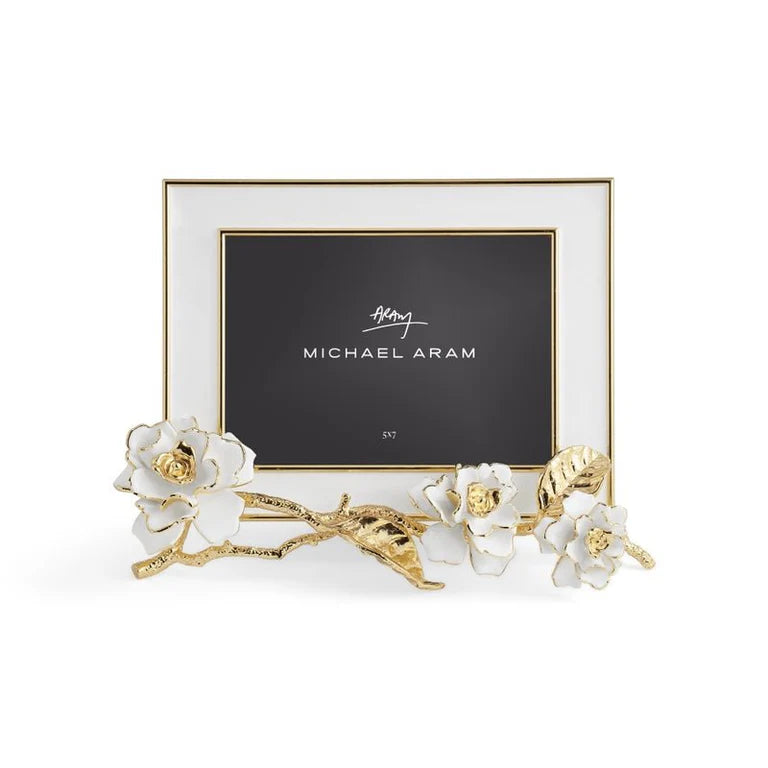 Gardenia Enamel White Frame 5X7