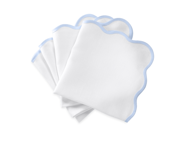 Scallop Edge 22 x 22 Napkins (set of 4)
